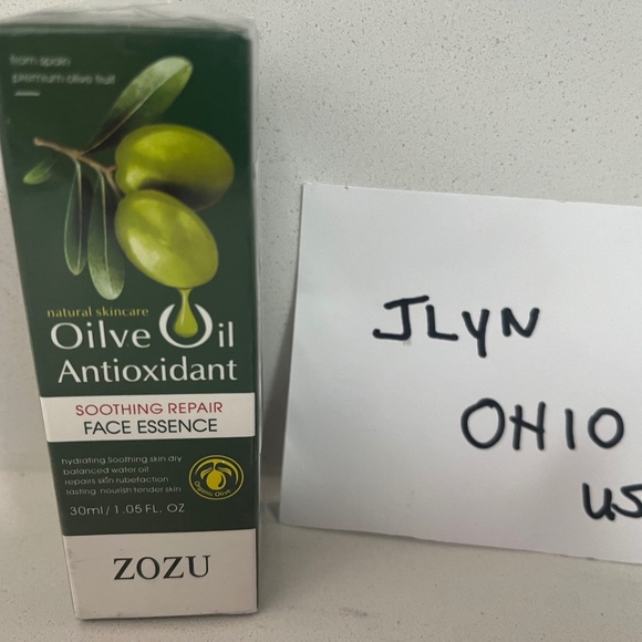 NEW ZOZU olive oil face essence repair, Antiaging skincare, fade lines & spots - Picture 1 of 2